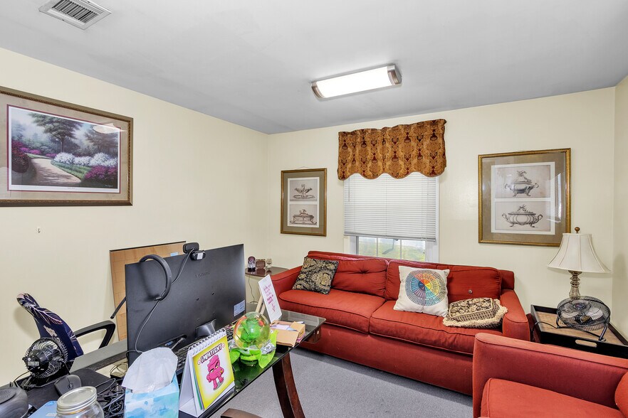More Photos Of 4145 Columbia Rd, Martinez Medical For Sale