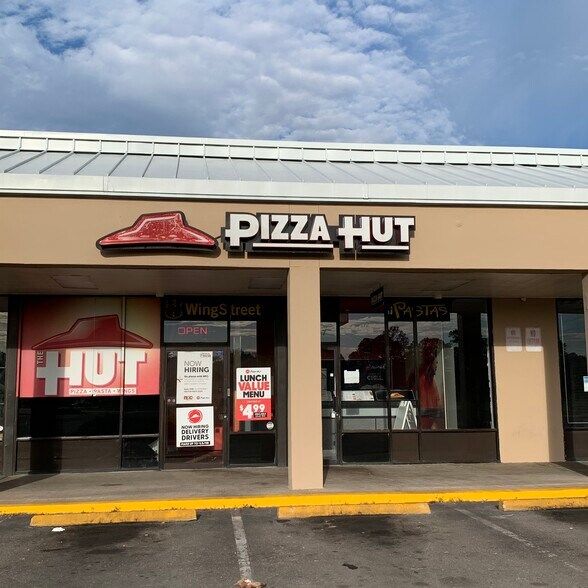 More Photos Of 1020 Edgewood Ave N, Jacksonville Unknown For Lease