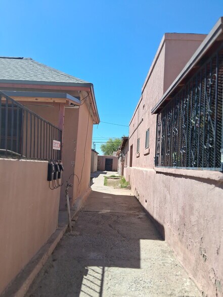 More Photos Of 617 S Virginia St, El Paso Multifamily For Sale