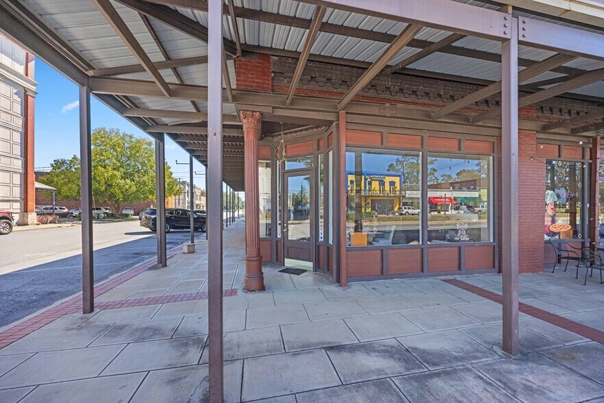 More Photos Of 219 E Screven St, Quitman Storefront Retail Office For Sale