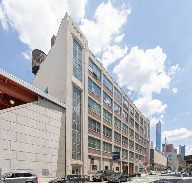 Primary Photo Of 625 W 55th St, New York Warehouse For Lease