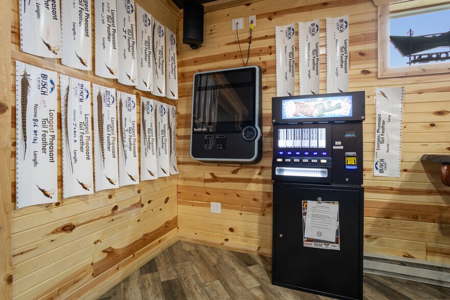 More Photos Of 220 Main St, Butte Restaurant For Sale