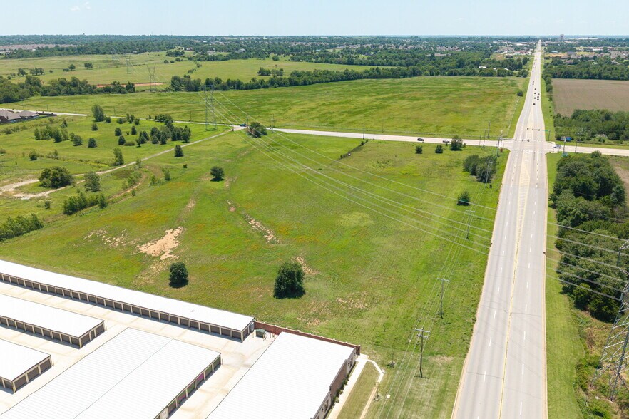 More Photos Of 4500 S Mustang Rd, Mustang Land For Sale
