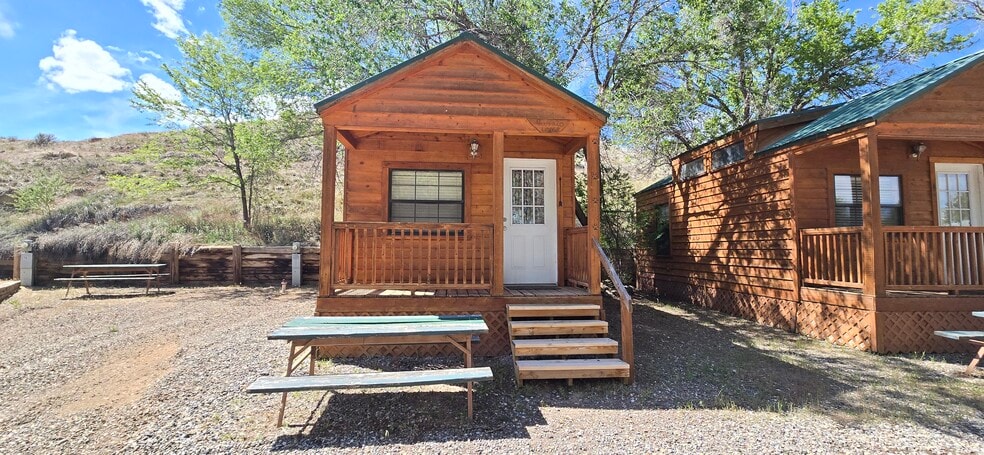 More Photos Of 204 US Highway 20 S, Thermopolis Manufactured Housing Mobile Home Park For Sale