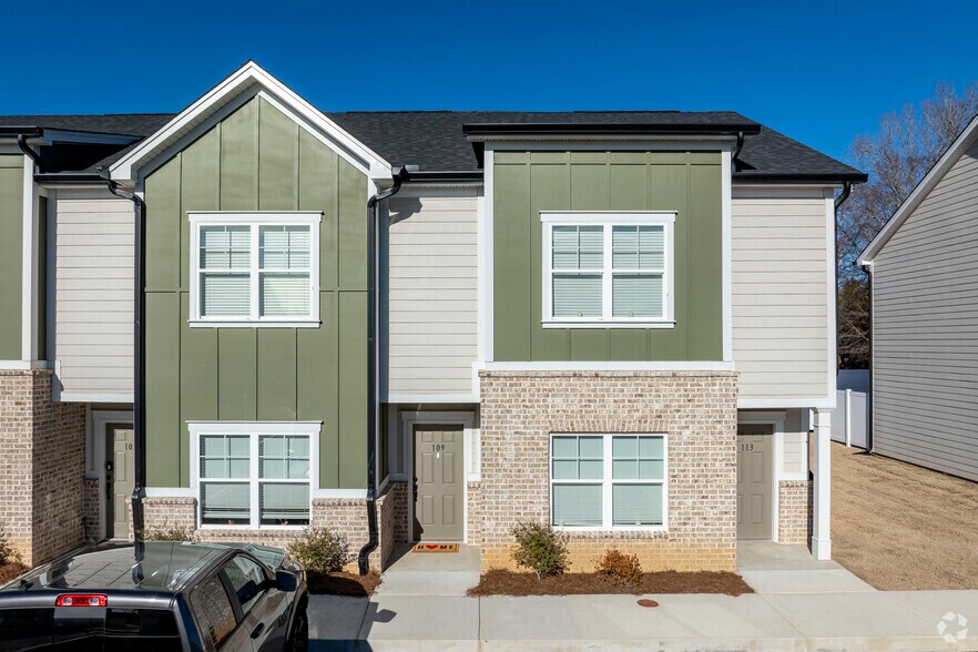 More Photos Of 7521 Middle Valley Rd, Hixson Apartments For Sale