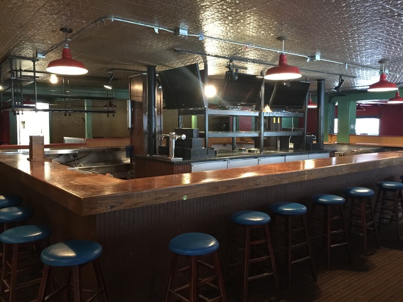 More Photos Of 3678 Lake Tahoe Blvd, South Lake Tahoe Restaurant For Sale