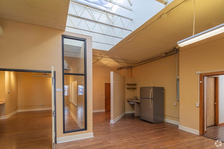 More Photos Of 1530 Blake St, Denver Storefront Retail Office For Lease