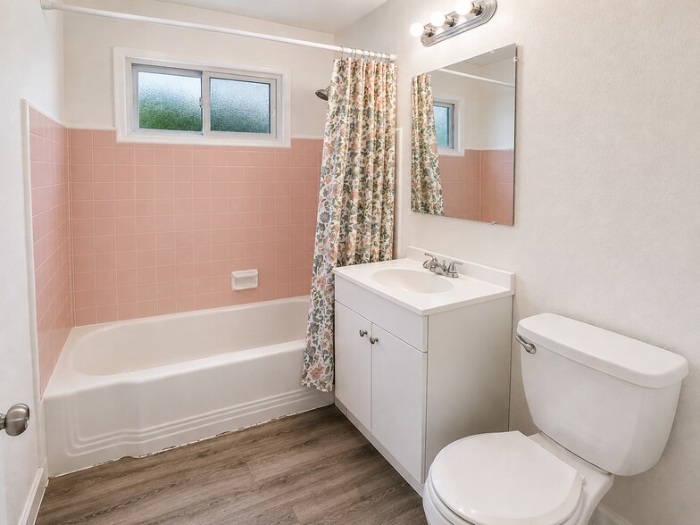 More Photos Of 4630 13th Ave, Sacramento Apartments For Sale