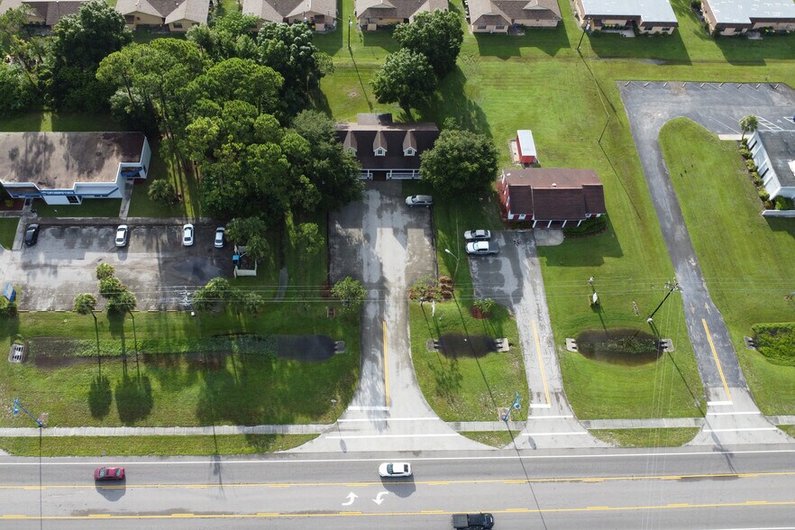 More Photos Of 1312 15th St N, Immokalee Office For Sale