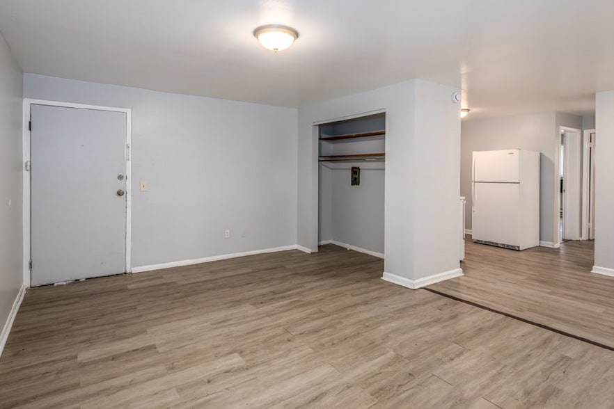 More Photos Of 3272 Gobel Ave, Cincinnati Apartments For Sale