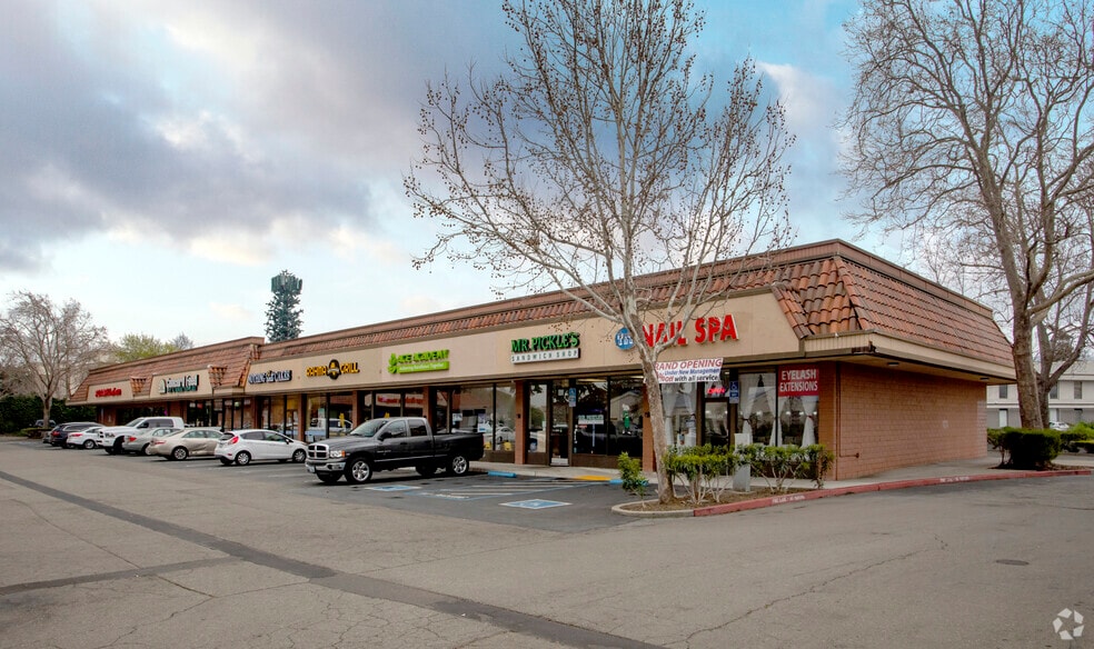Primary Photo Of 7102-7114 Dublin Blvd, Dublin General Retail For Lease