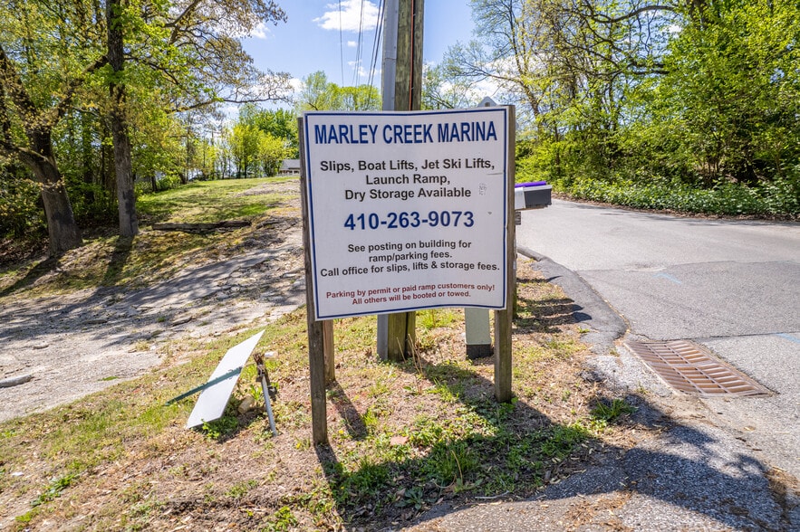 More Photos Of 7813 Leymar Rd, Glen Burnie Marina For Sale