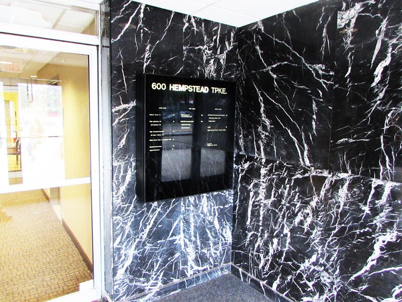 More Photos Of 600 Hempstead Tpke, West Hempstead Office For Lease