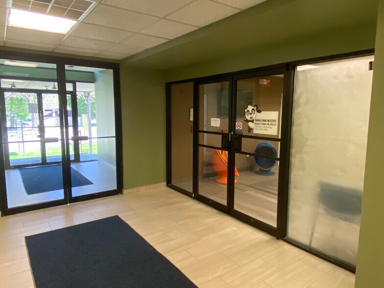 More Photos Of 545 Island Rd, Ramsey Medical For Lease