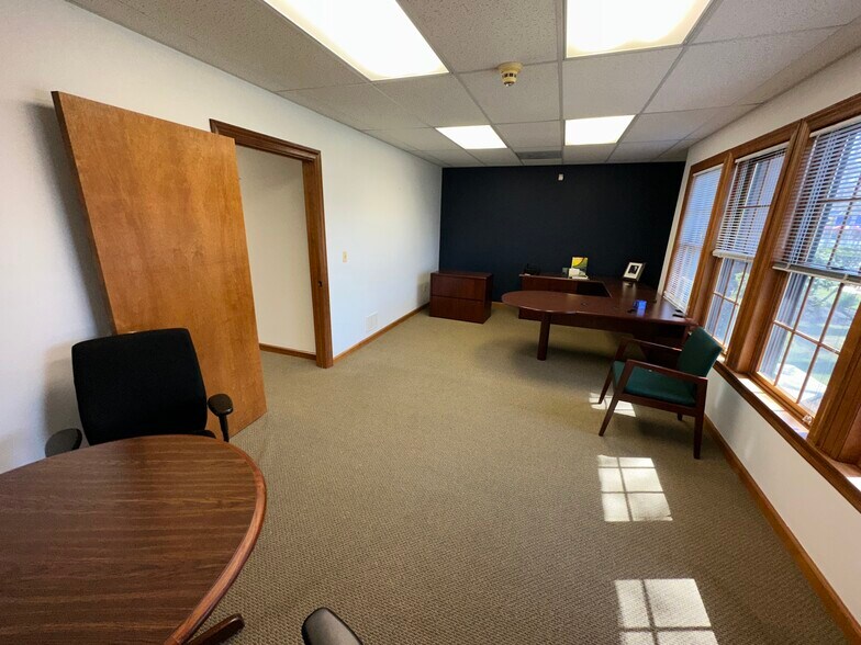 More Photos Of 121 Union Ave, Middlesex Office Residential For Lease