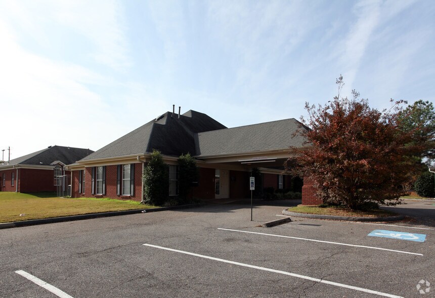 More Photos Of 6616 Kirby Center Cv, Memphis Medical For Lease