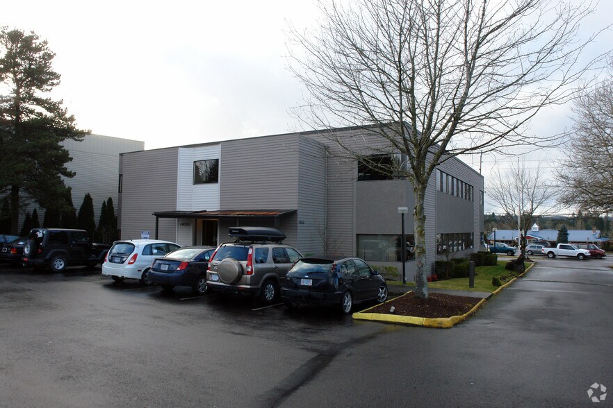 More Photos Of 14050 SW Pacific Hwy, Tigard Office For Lease