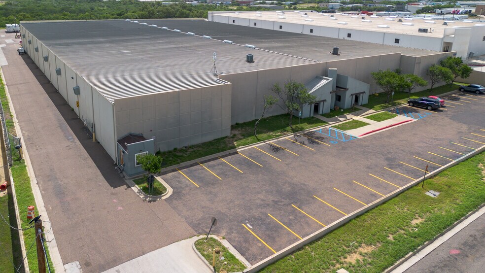 More Photos Of 14701 Atlanta Dr, Laredo Distribution For Lease