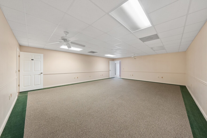 More Photos Of 210 N Tyndall Pky, Panama City Medical For Sale