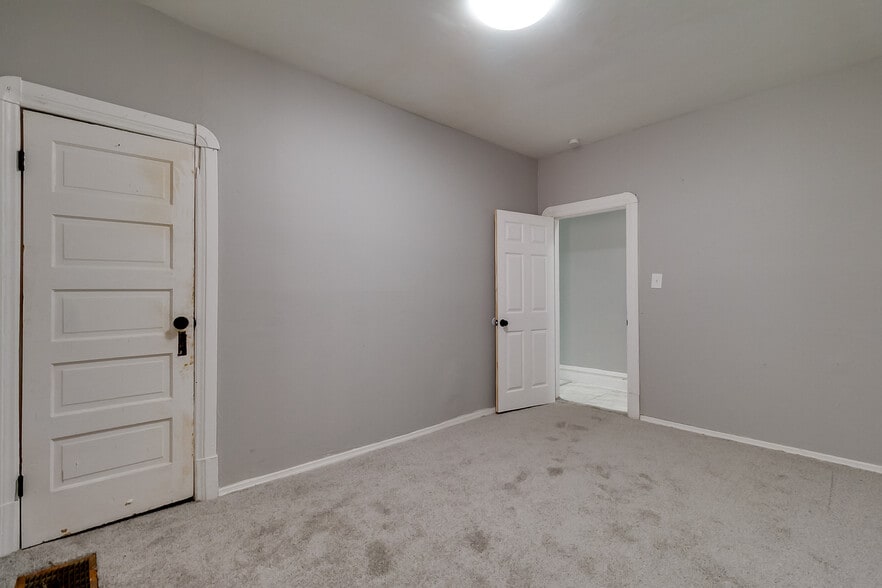 More Photos Of 1402 Granville Pl, Saint Louis Apartments For Sale