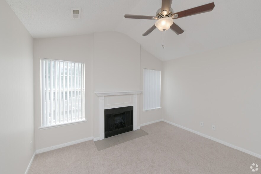 More Photos Of 100 Elena St, Cranston Apartments For Sale