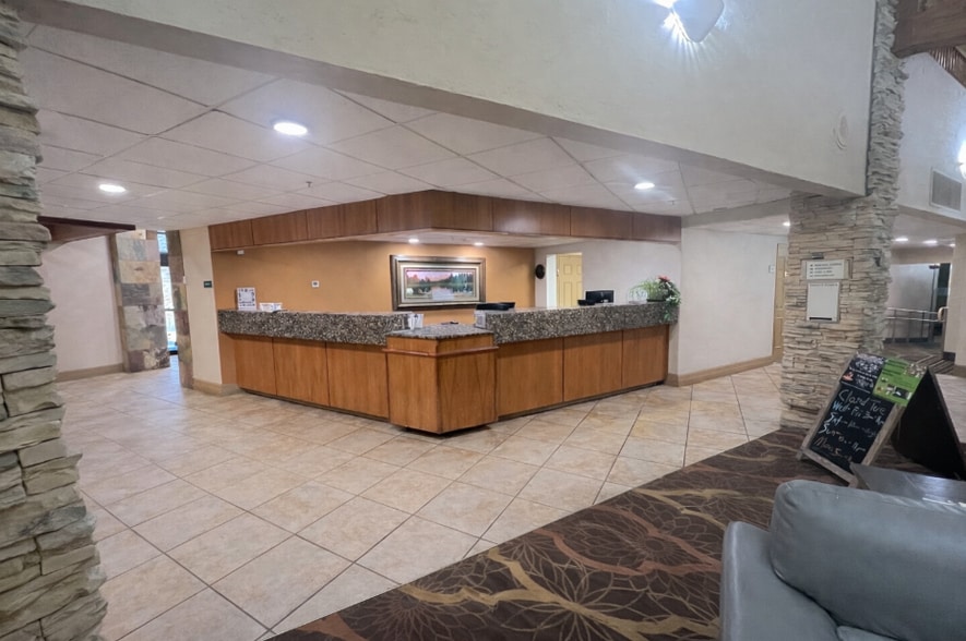 More Photos Of 560 Silverthorne Ln, Silverthorne Hotel For Sale