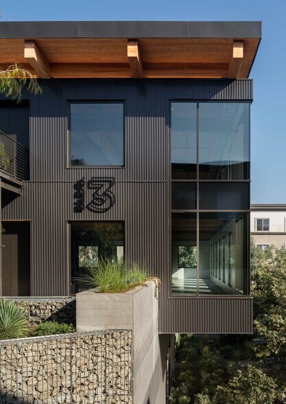 More Photos Of 4204 Glencoe Ave, Marina Del Rey Unknown For Lease