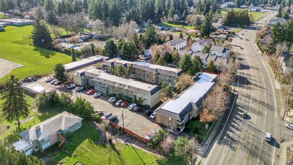 Primary Photo Of 17014-17062 NE Halsey St, Portland Apartments For Sale