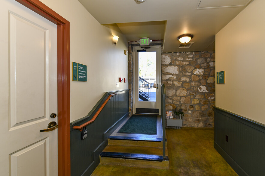 More Photos Of 1417 Railroad Ave, Saint Helena Medical For Sale
