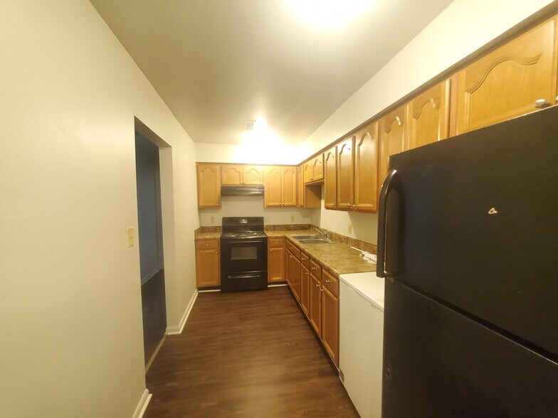 More Photos Of 2252 Barraud Ave, Norfolk Apartments For Sale