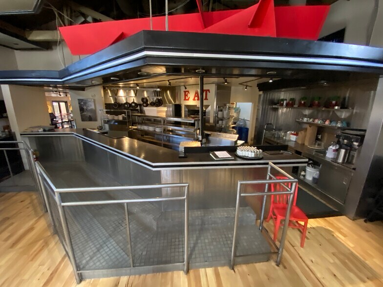 More Photos Of 326 S Guadalupe St, Santa Fe Restaurant For Lease