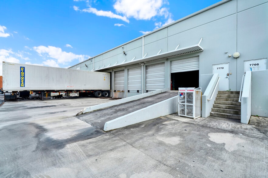 More Photos Of 7770 NW 46th St, Doral Warehouse For Sale