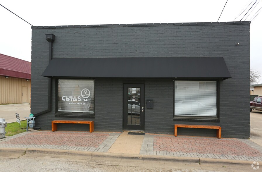 More Photos Of 609 E Main St, Arlington Coworking Space