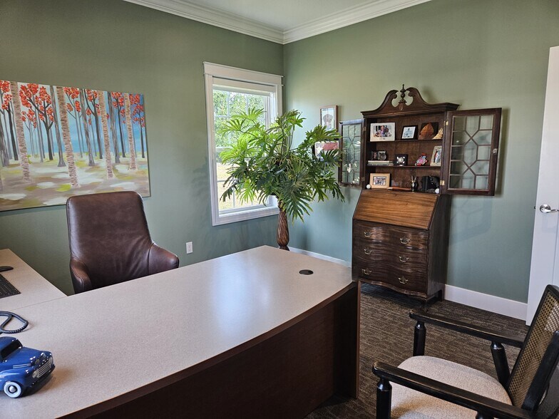More Photos Of 5786 Midland Rd, Freeland Office For Sale