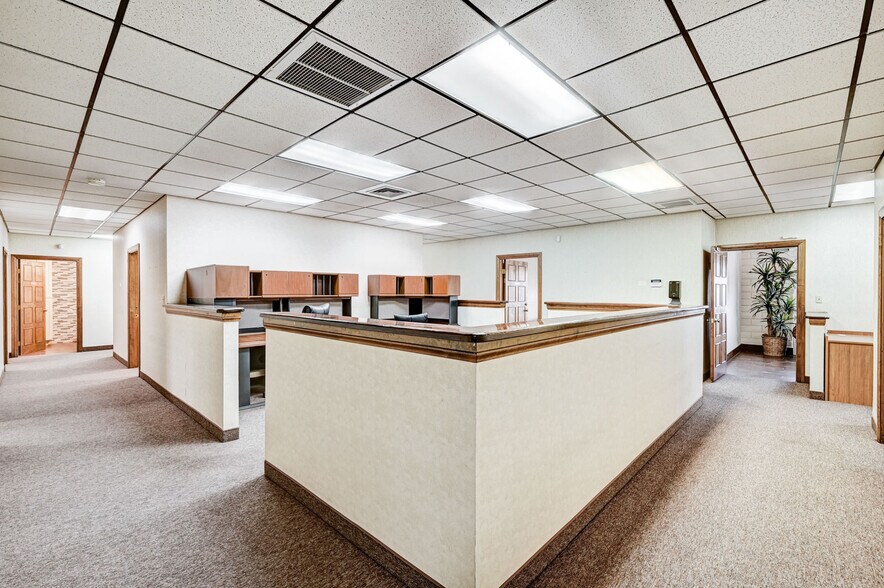 More Photos Of 601 S Rancho Dr, Las Vegas Medical For Sale
