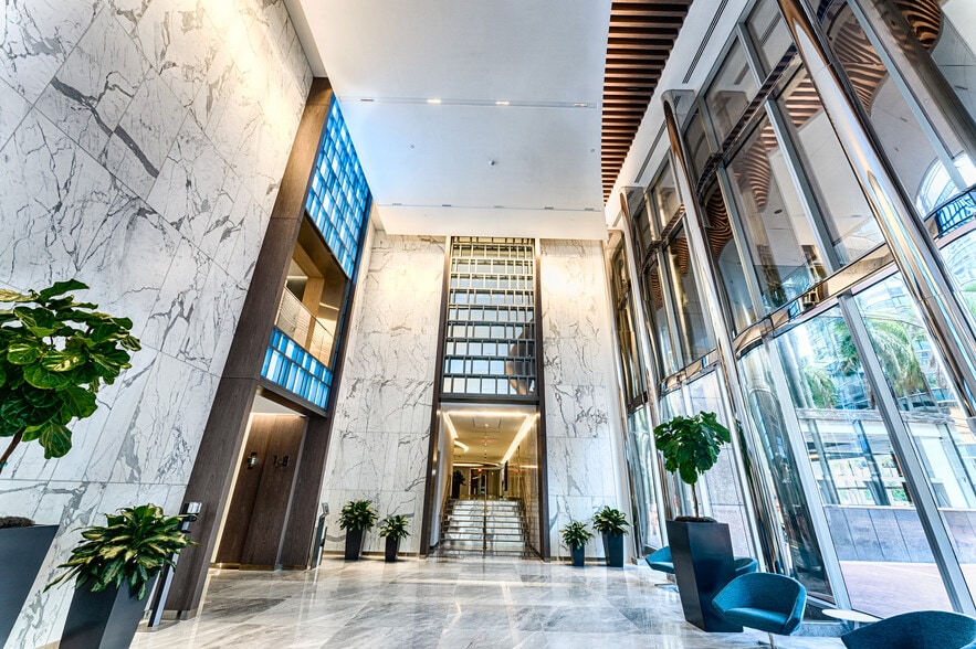 More Photos Of 701 Brickell Ave, Miami Office Residential For Lease