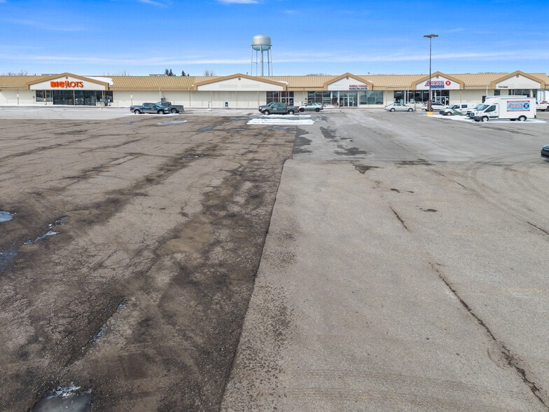 More Photos Of 3356-3366 I 75 Business Spur, Sault Sainte Marie Storefront Retail Office For Sale