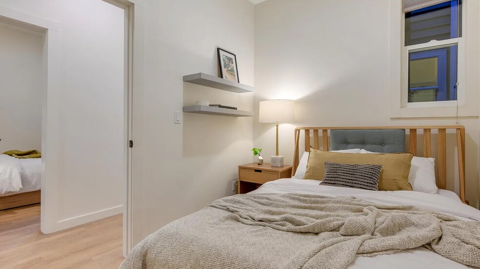 More Photos Of 1817 15th St, San Francisco Apartments For Sale