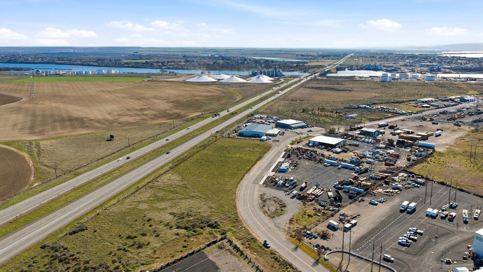 More Photos Of TBD East B Street, Pasco Land For Sale