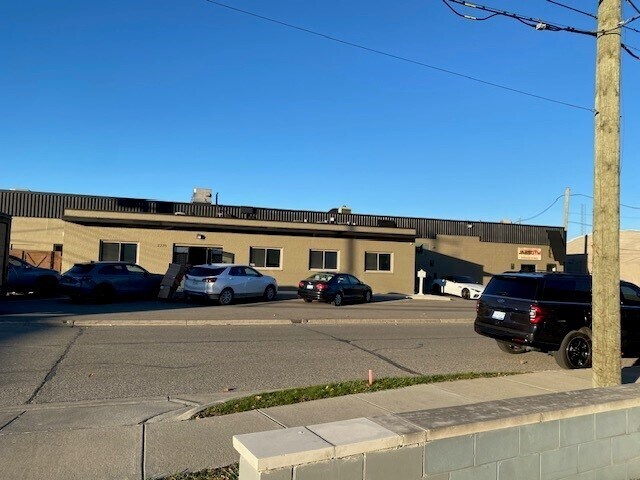 More Photos Of 2265-2279 Cole St, Birmingham Showroom For Lease