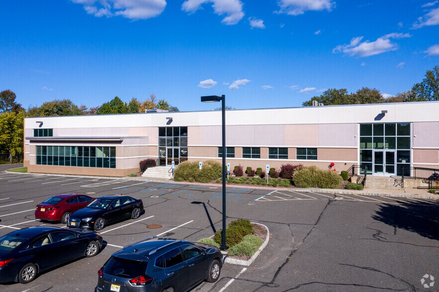 More Photos Of 675 Central Ave, New Providence Research And Development For Lease