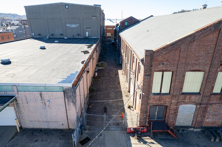 More Photos Of 4925 Harrison St, Pittsburgh Warehouse For Sale
