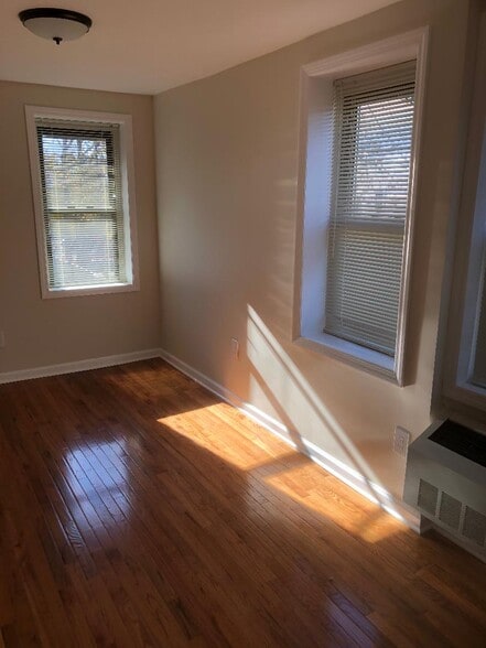 More Photos Of 340 Maple Ave, Westbury Apartments For Sale