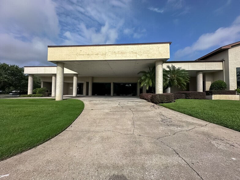 More Photos Of 3003 S Florida Ave, Lakeland Medical For Lease