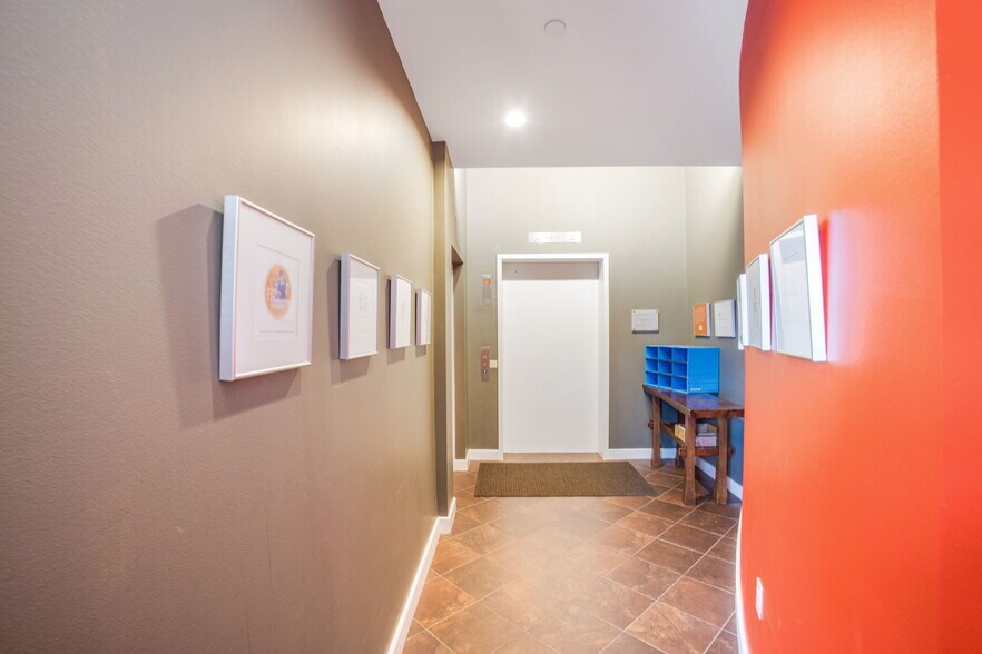 More Photos Of 1908 Mt. Vernon Ave, Alexandria Storefront Retail Office For Sale