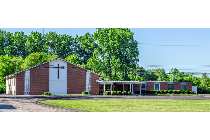 More Photos Of 23696 Northline Rd, Taylor Religious Facility For Sale