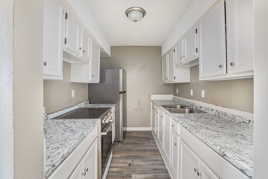 More Photos Of 6016 Leavenworth Rd, Kansas City Apartments For Sale