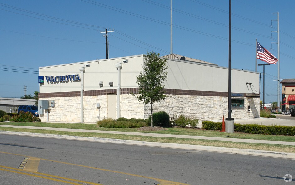 More Photos Of 500 E Ben White Blvd, Austin Bank For Lease
