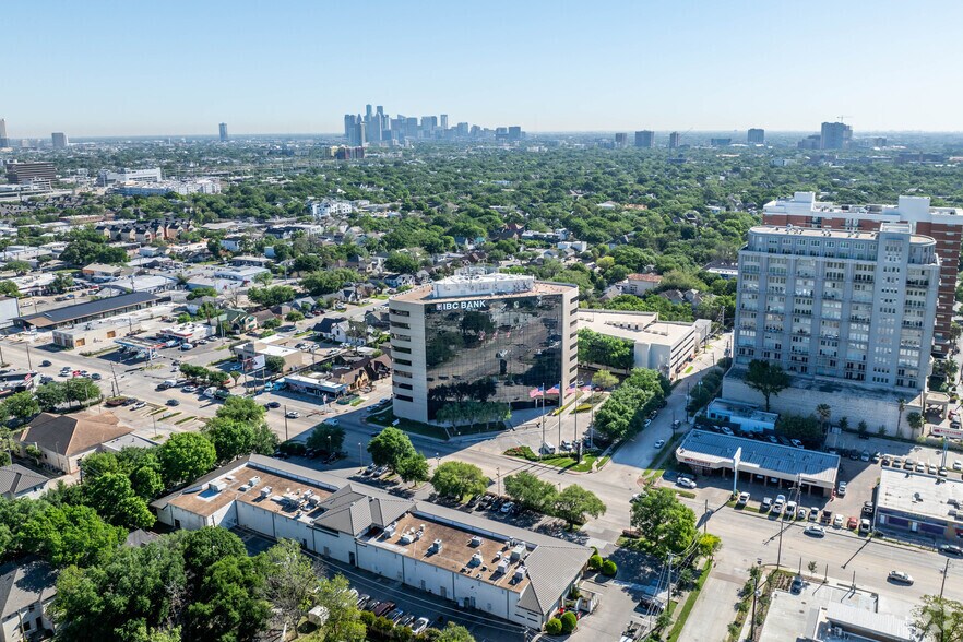 More Photos Of 5615 Kirby Dr, Houston Office For Lease