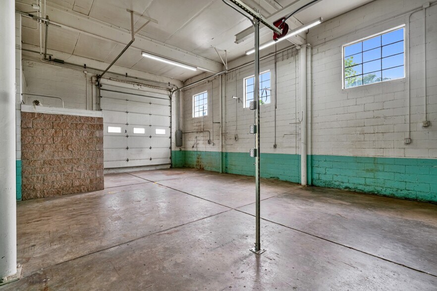 More Photos Of 520 Washington Ave, Dravosburg Warehouse For Sale